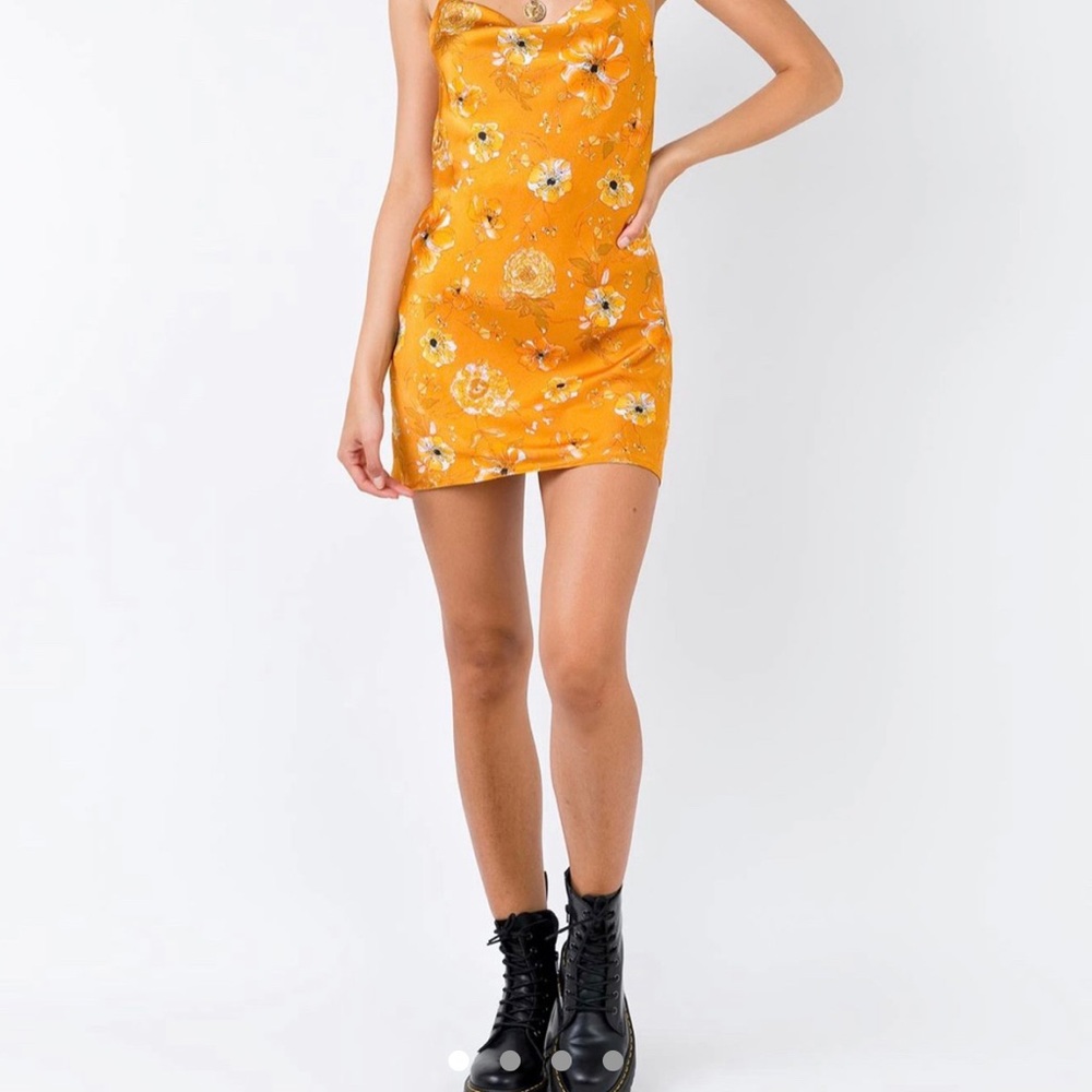 PRINCESS POLLY DRESS - SIZE 0 $20